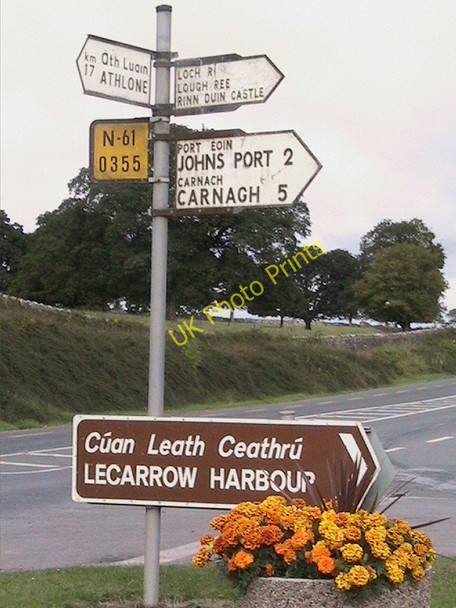 Photo 6"x4" Lecarrow, county Roscommon: turnoff down to Lough Ree Lecarrow c2006