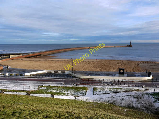 Photo 6"x4" Roker Beach from Roker Terrace Sunderland\/NZ3957 c2010
