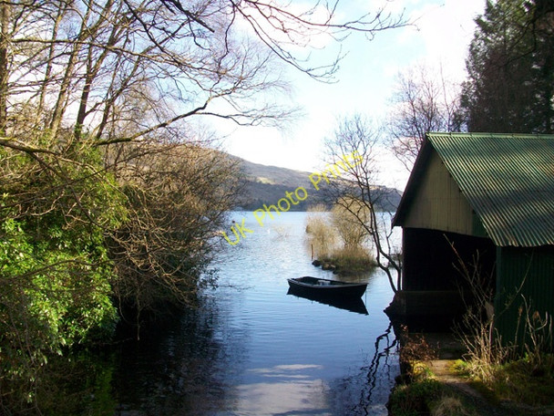 Photo 6"x4" Boathouse at Invertrossachs, Loch  Venachar Brig o' Turk c2009