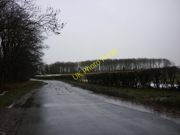 Photo 6"x4" Heading north towards Rise Rise\/TA1542 c2010