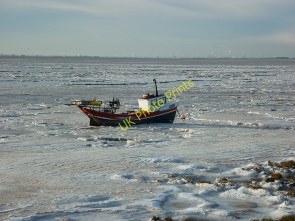 Photo 6"x4" An ice bound boat at Easington Clays Kilnsea c2010