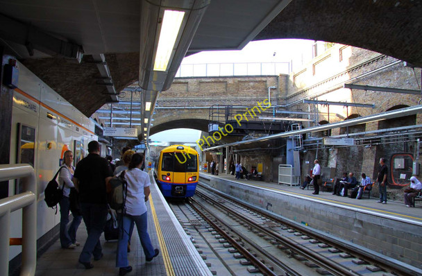 Photo 6"x4" Whitechapel Station on the East London Line Stepney\/TQ3481 c2010