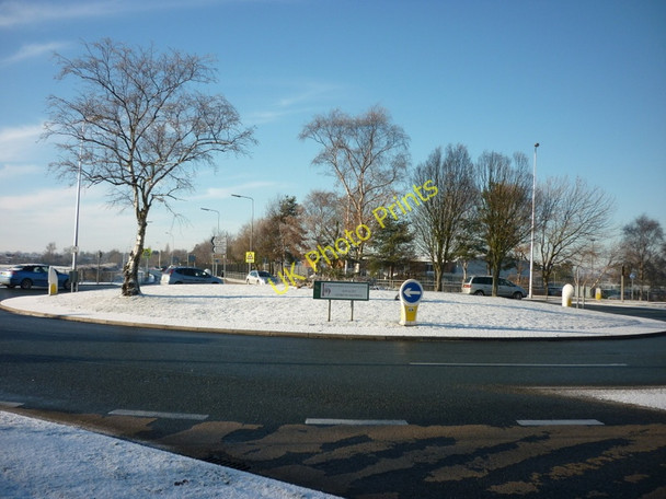 Photo 6"x4" The roundabout on Station Road New Waltham New Waltham c2010