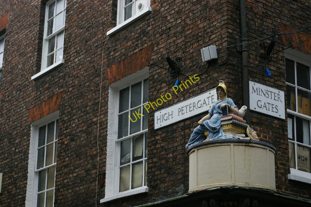 Photo 6"x4" York: junction of High Petergate and Minster Gates York\/SE5951 c2009