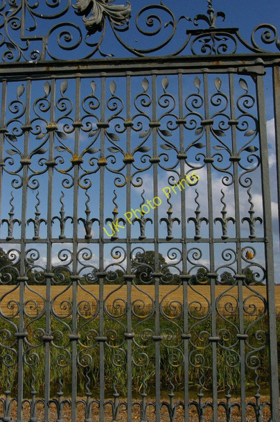 Photo 6"x4" Erddig Hall: gardens, ornamental gate Wrexham\/Wrecsam c2009