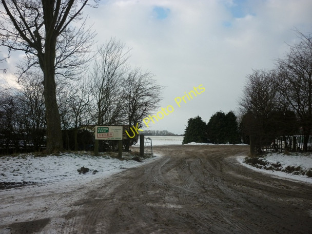 Photo 6"x4" The entrance to Manor Farm, Dunnington Dunnington\/TA1552 c2010