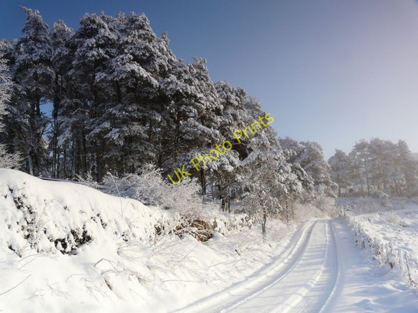 Photo 6"x4" Snowy road to Tomich Balloan\/NC5905 c2010