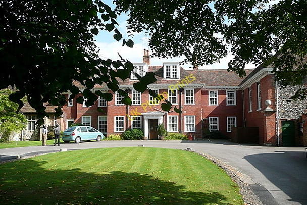 Photo 6"x4" The Pilgrim's School Winchester c2009