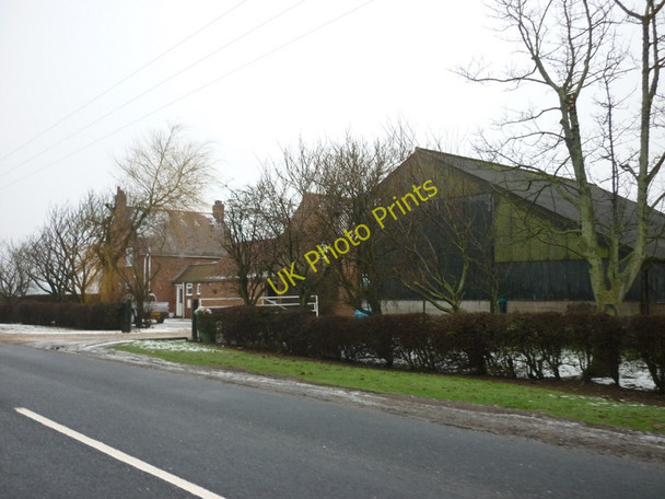 Photo 6"x4" North Farm to the north of Preston, East Yorkshire Lelley c2010