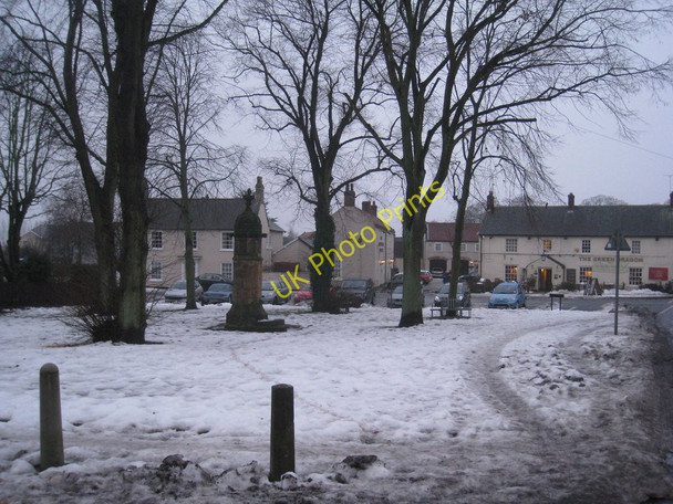 Photo 6"x4" The Green, Welton Elloughton c2010