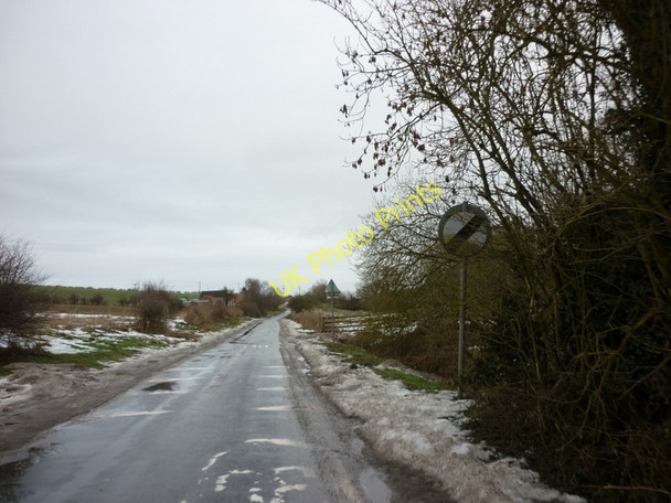 Photo 6"x4" Heading east from North Newbald on Beverley Road North Newbald c2011