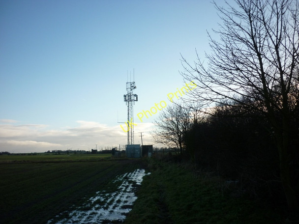 Photo 6"x4" A mast at Beacon Hill to the north of Welwick Welwick c2011