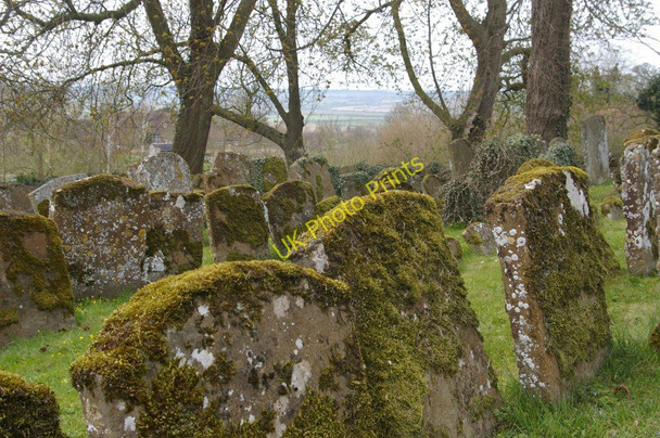 Photo 6"x4" All Saints, Burton Dassett: churchyard Burton Dassett c2008