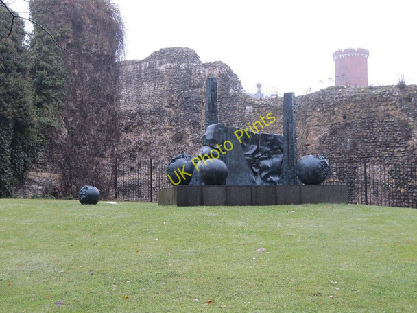 Photo 6"x4" Sculpture at the Abbey Reading c2010