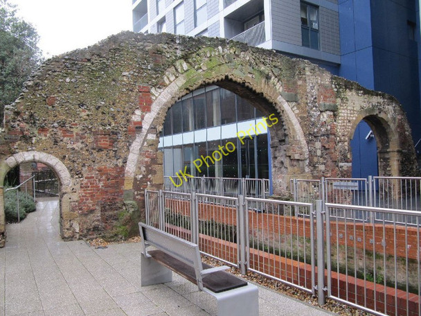 Photo 6"x4" Three arches Reading c2010