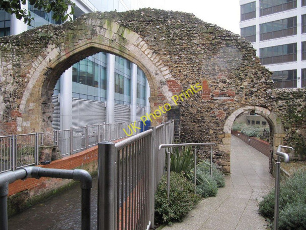 Photo 6"x4" Small arch over the footpath Reading c2010