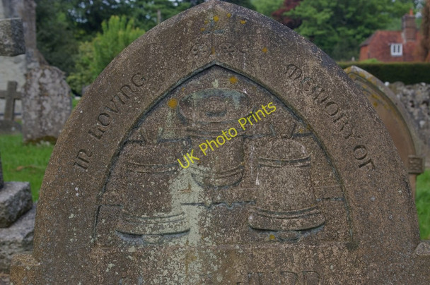 Photo 6"x4" Betchworth churchyard: grave of the captain of the bellringers Betchworth c2008