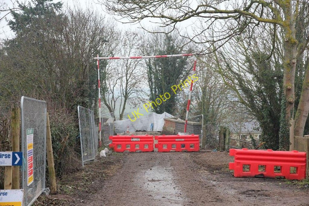 Photo 6"x4" Barrier in the road Cleeve\/SU6081 c2010