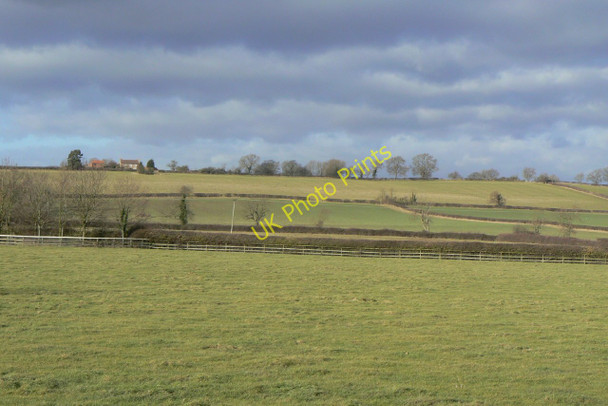 Photo 6"x4" Edge of the wolds Hickling Pastures c2011
