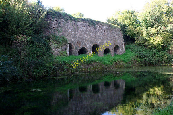 Photo 6"x4" Disused Lime Kilns Whipcott c2010