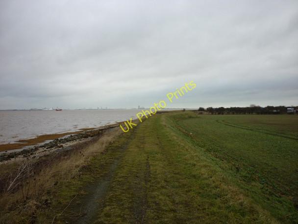 Photo 6"x4" Looking east along the south bank of the River Humber New Holland\/TA0823 c2011