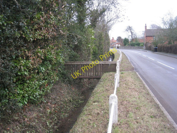 Photo 6"x4" Footbridge in Egmanton Egmanton c2011