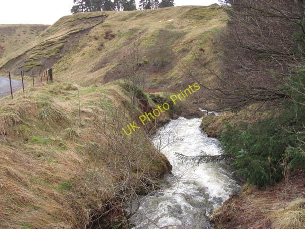 Photo 6"x4" Glendey Burn Glendevon\/NN9904 c2011