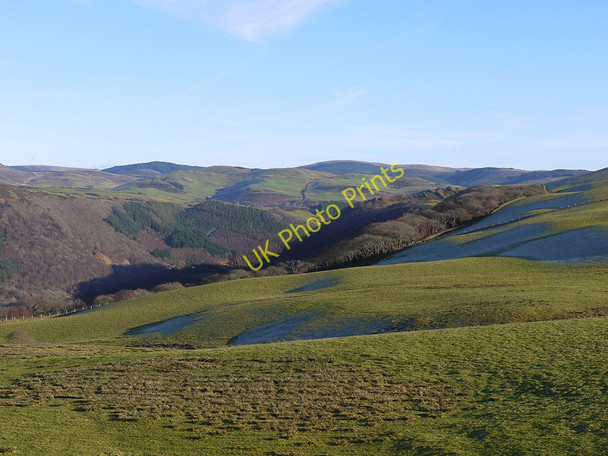 Photo 6"x4" Frosty fields near Bwlchcrwys Mynydd Bach\/SN7176 c2011