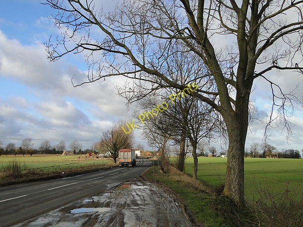 Photo 6"x4" Looking towards Coxhill Farm on the B1140 North Burlingham c2011