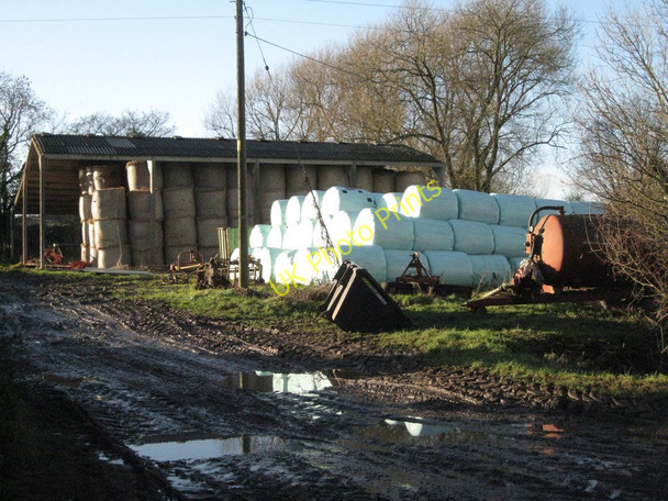 Photo 6"x4" Round things, Lowerhouse Farm Littleworth\/SP2363 c2011