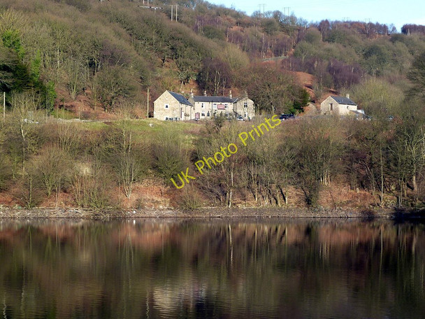 Photo 6"x4" The Ladybower Inn Ashopton c2011
