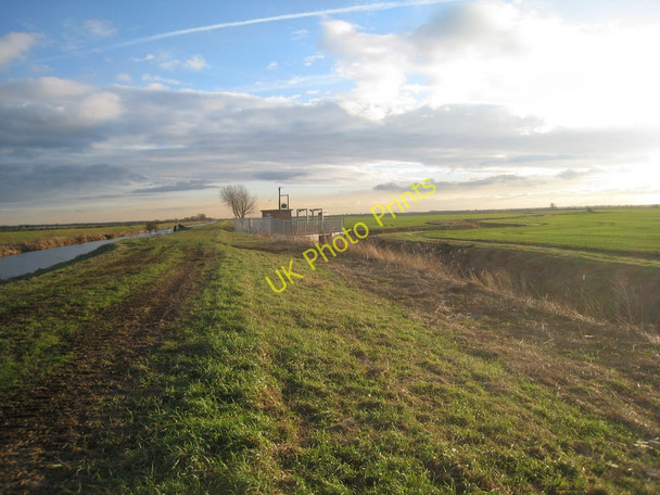 Photo 6"x4" Pumping station and the Ancholme Rivers Cadney c2011