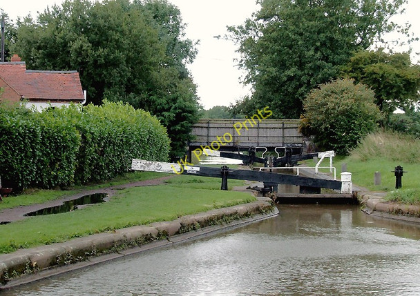 Photo 6"x4" Lock No 27 and Whitford Bridge near Stoke Wharf Stoke Pound c2010