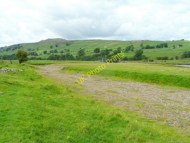 Photo 6"x4" Dry meander of the Swale Grinton c2010