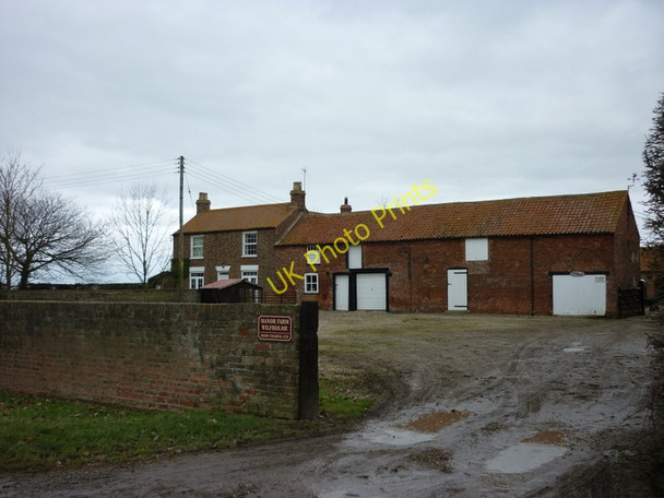 Photo 6"x4" Manor Farm, Wilfholme Aike c2011