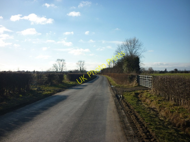 Photo 6"x4" Walking west to Leconfield Arram c2011