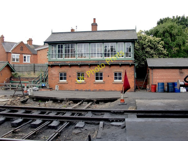 Photo 6"x4" Signalbox on the Great Central Railway at Loughborough Loughborough c2010
