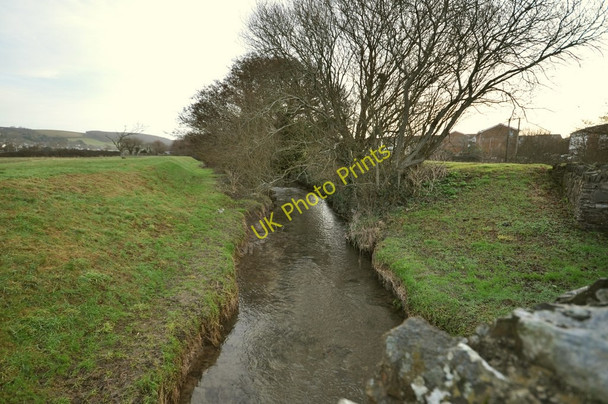 Photo 6"x4" The view upstream from a bridge which carries Velator Road over Knowl Water Wrafton c2011