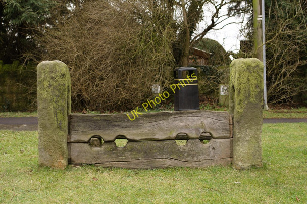 Photo 6"x4" Stocks, North Rigton North Rigton c2011