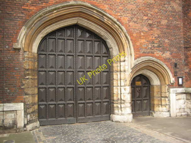 Photo 6"x4" Entrance to Lambeth Palace Westminster c2011