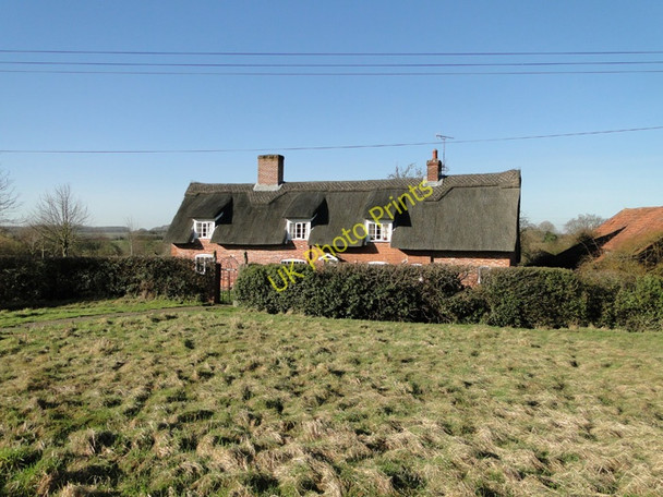 Photo 6"x4" Large thatched house on Mill Green, Parham North Green\/TM3162 c2011