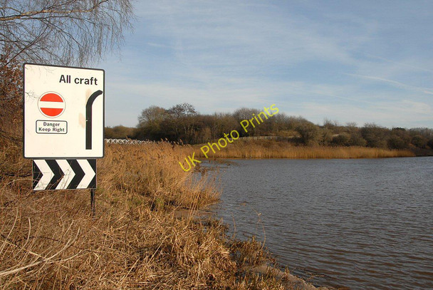 Photo 6"x4" Keep right Northwich c2011