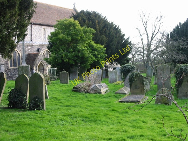 Photo 6"x4" The churchyard at St Mary's, Eastry Buttsole c2008