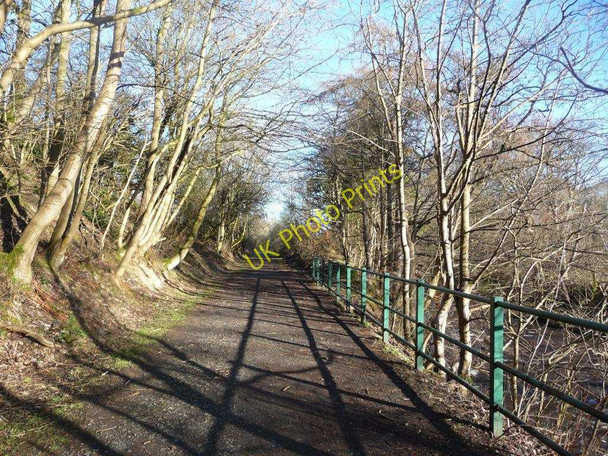 Photo 6"x4" Reminder of the Balerno railway line Balerno c2011