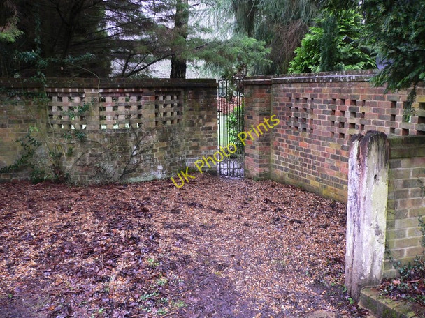 Photo 6"x4" Private parking space on Stroud Lane Rowly c2011
