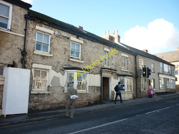 Photo 6"x4" The Red Bear, Low Street, Sherburn in Elmet Sherburn in Elmet c2011