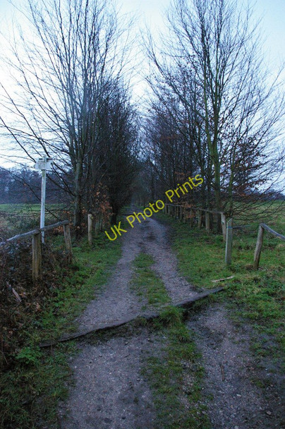 Photo 6"x4" Public footpath climbing across High Elms golf course Hazelwood\/TQ4461 c2011