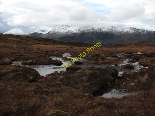 Photo 6"x4" Bogs, Beinn a' Chaoinich Beinn a' Chaoinich c2011