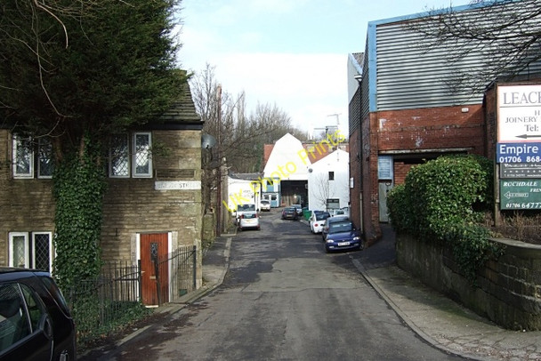 Photo 6"x4" Lily Street Milnrow c2011