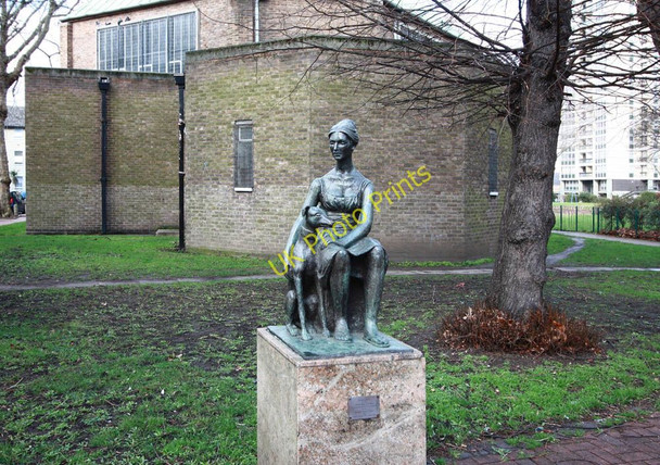 Photo 6"x4" St Philip & St Mark, Avondale Square, Camberwell & Sculpture Bermondsey c2011